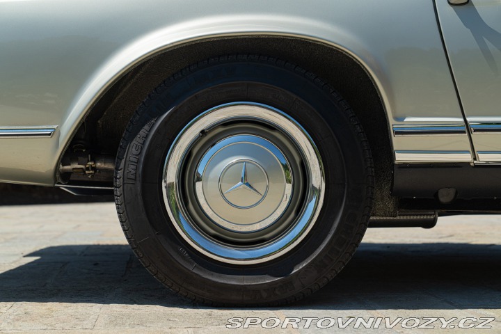 Mercedes-Benz SL 230 SL 1965