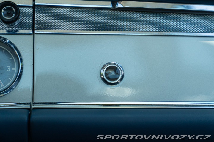 Mercedes-Benz SL 230 SL 1965