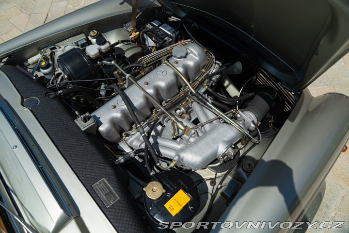 Mercedes-Benz SL 230 SL 1965