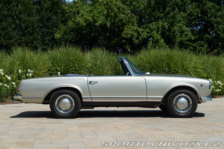 Mercedes-Benz SL 230 SL 1965