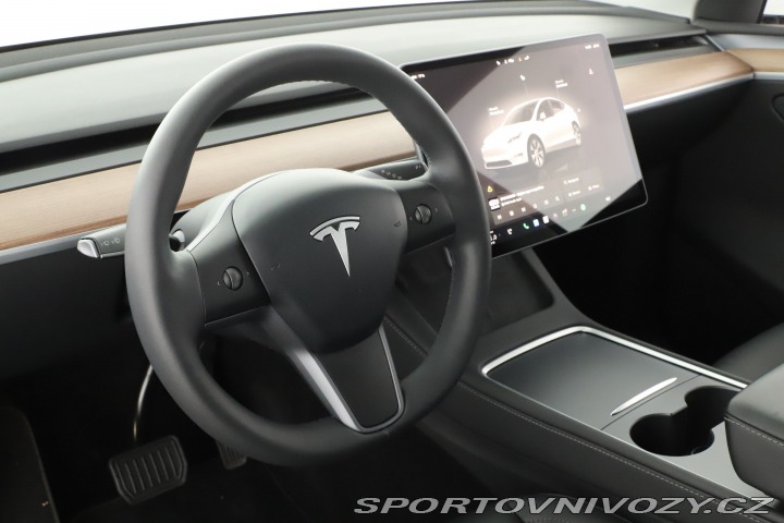 Tesla Model Y . Long Range AWD 79kWh 2023