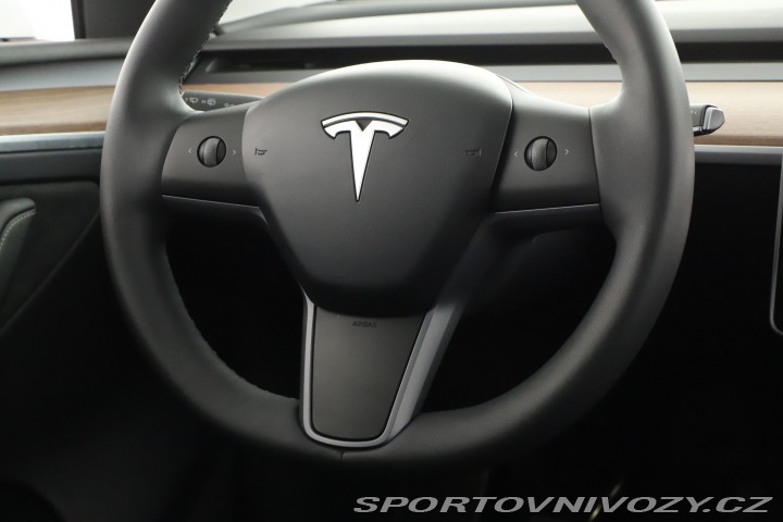 Tesla Model Y . Long Range AWD 79kWh 2023