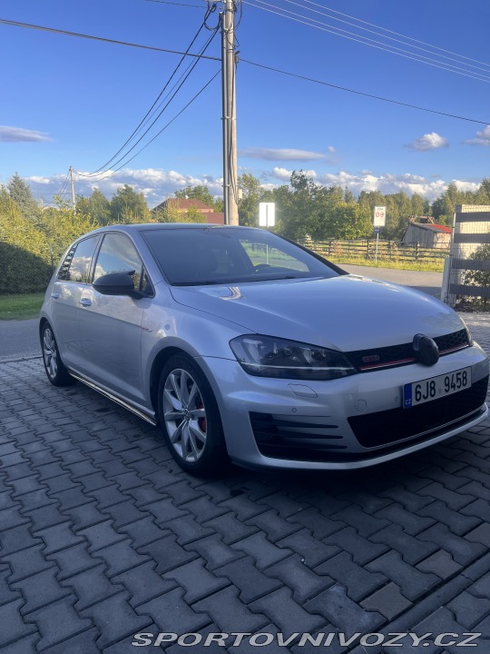 Volkswagen Golf  2014