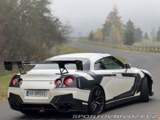 Nissan GT-R R 35 Black Edition 2011