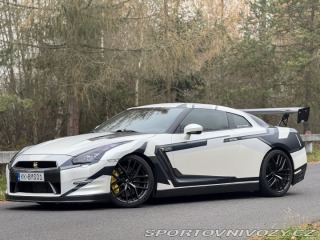 Nissan GT-R R 35 Black Edition 2011