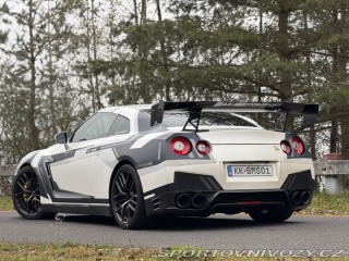 Nissan GT-R R 35 Black Edition 2011