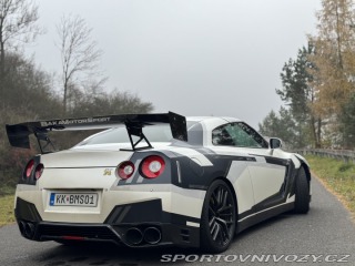 Nissan GT-R R 35 Black Edition 2011
