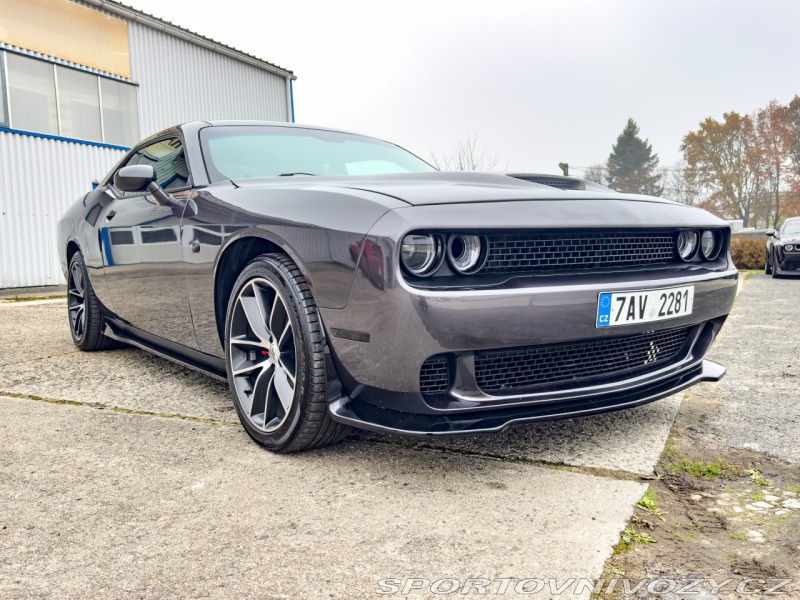 Dodge Challenger SXT