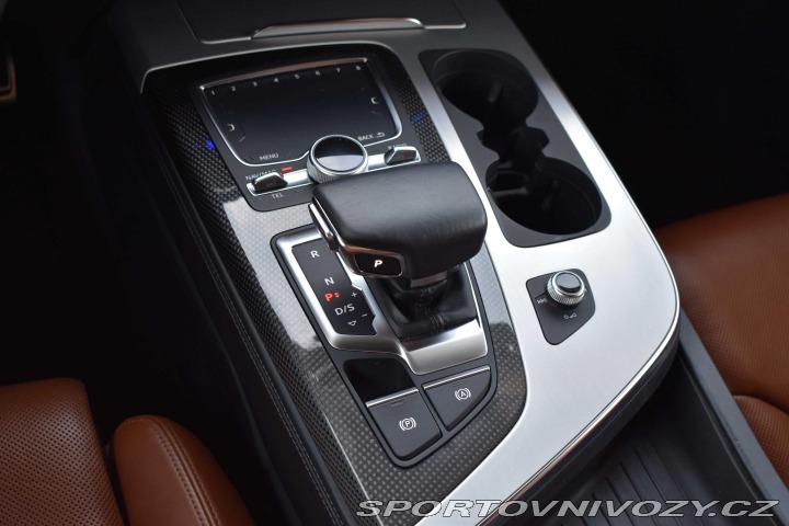 Audi SQ7 V8 TDI REZERVACE 2017