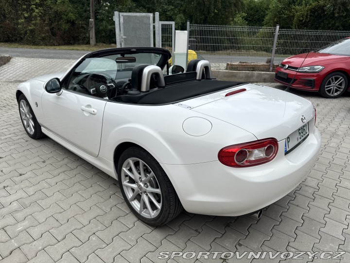 Mazda MX-5  2011