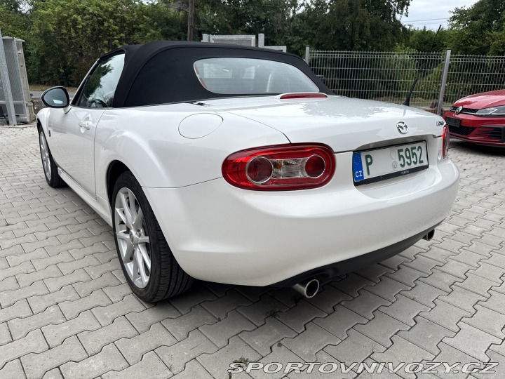 Mazda MX-5  2011
