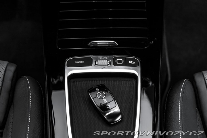 Mercedes-Benz CLA  2024