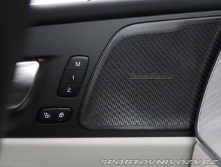 Volvo Ostatní modely XC60 Momentum T6 Recharge 2023