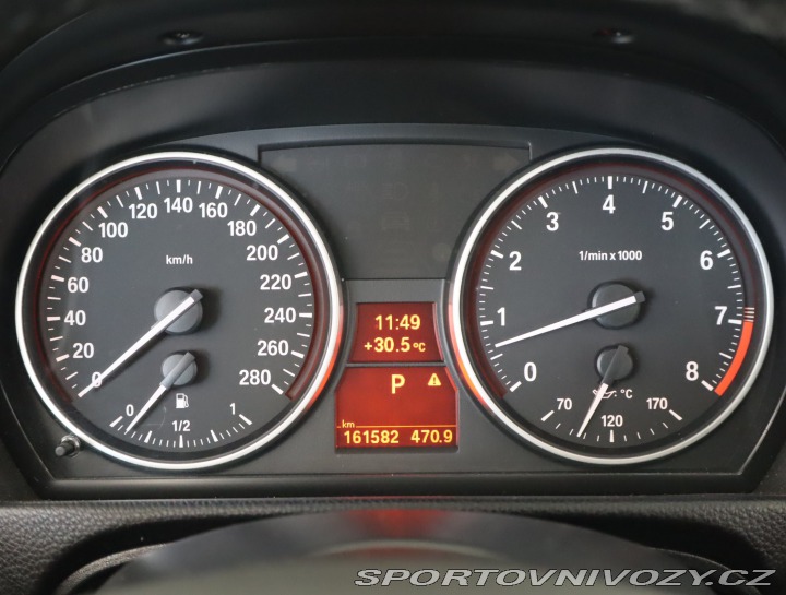 BMW 3 330 i xDrive 2011