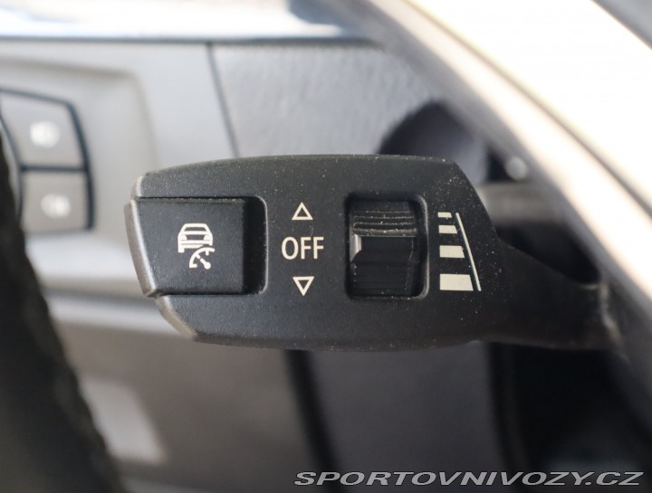 BMW 3 330 i xDrive 2011
