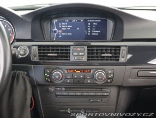 BMW 3 330 i xDrive 2011
