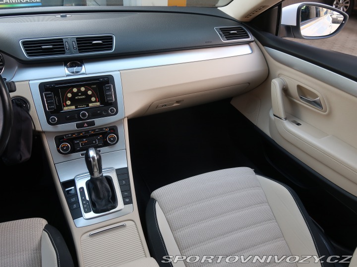 Volkswagen Passat CC CC Comfortline 2.0 TDI 2011