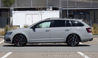 Škoda Octavia RS Combi 2020