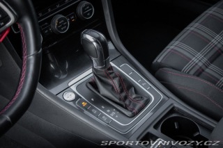 Volkswagen Golf 2.0 TFSI GTI DSG 2013