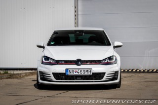 Volkswagen Golf 2.0 TFSI GTI DSG 2013