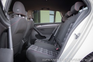 Volkswagen Golf 2.0 TFSI GTI DSG 2013