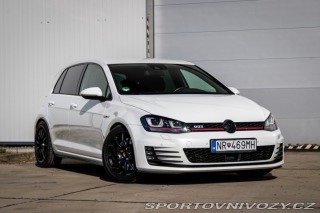 Volkswagen Golf 2.0 TFSI GTI DSG 2013