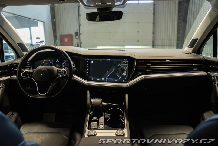 Volkswagen Ostatní modely Touareg 3.0 TDI 210 kW Elegance v 2021