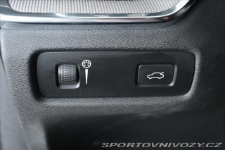 Volvo V60 2,0 B4 145 kW AT8 R-Desig 2022