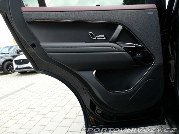 Ostatní značky Ostatní modely Land Rover Range Rover Sport Dynamic SE P460e 2025