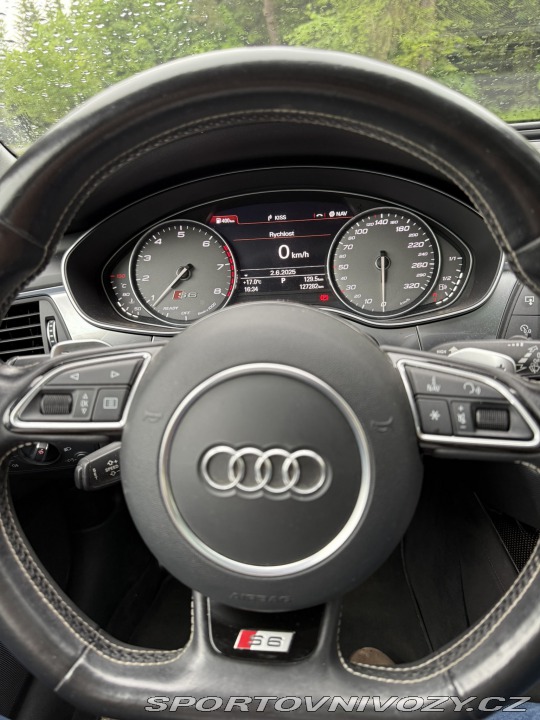 Audi S6  2015