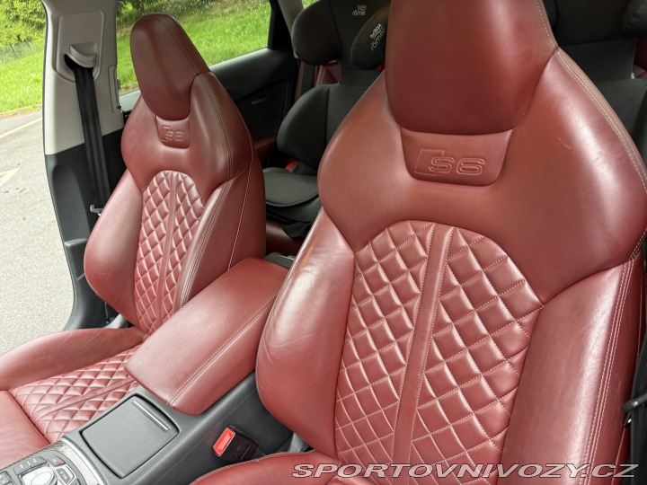 Audi S6  2015