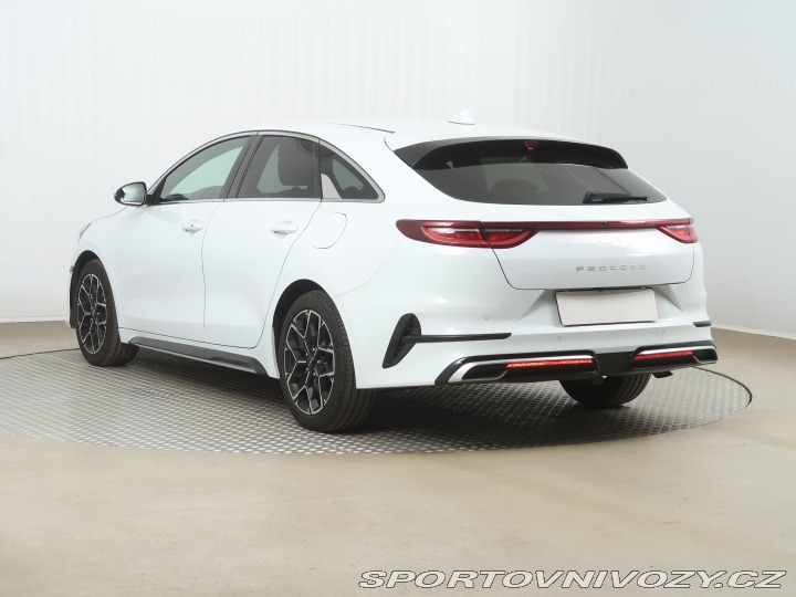 Kia ProCeed GT-Line 1.5 T-GDI MHEV 2024