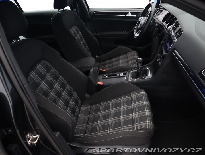 Volkswagen Golf 2.0 TDI GTD 2014
