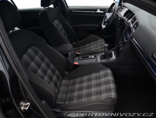 Volkswagen Golf 2.0 TDI GTD 2014