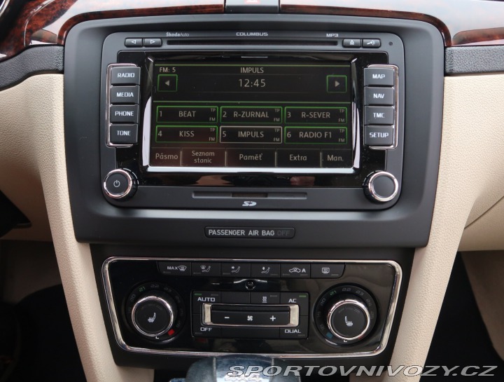 Škoda Superb Elegance 3.6 FSI V6 2011