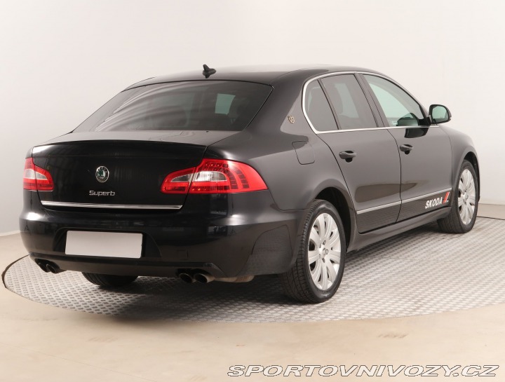 Škoda Superb Elegance 3.6 FSI V6 2011