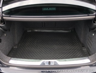 Škoda Superb Elegance 3.6 FSI V6 2011