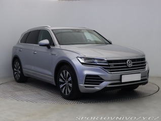 Volkswagen  Touareg Elegance 3.0 TDI