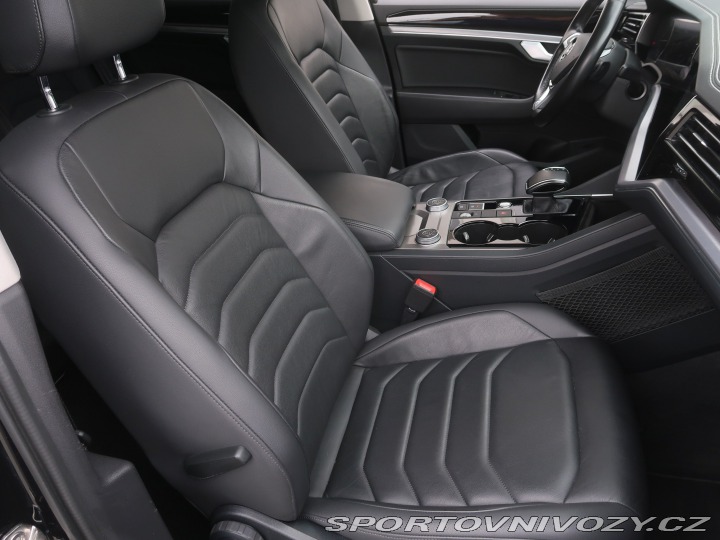 Volkswagen Ostatní modely Touareg  3.0 TDI 2018