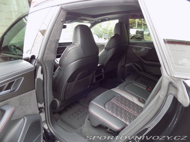 Audi RS Q8 4.0TFSi/Matrix/PANO/1.Maj 2021