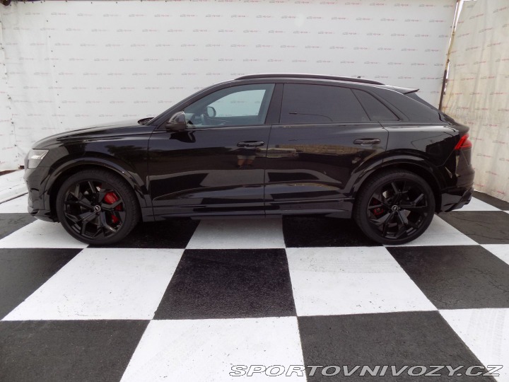 Audi RS Q8 4.0TFSi/Matrix/PANO/1.Maj 2021