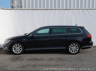 Volkswagen Ostatní modely Passat Highline 2.0 BiTDI 2016