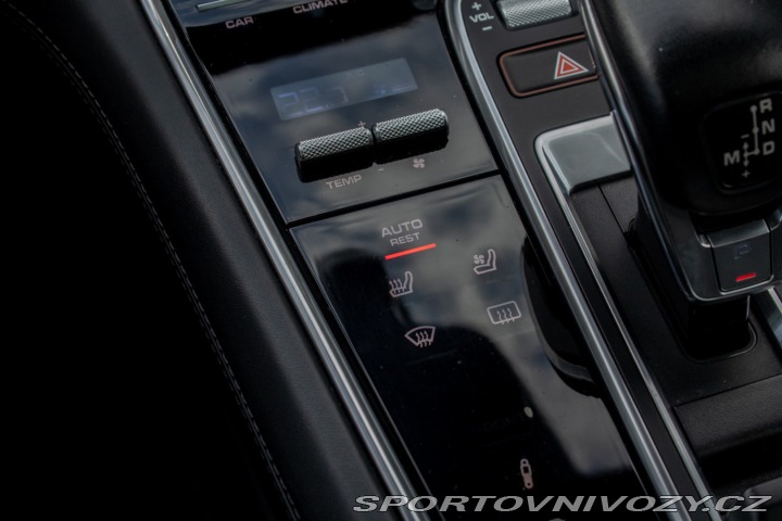 Porsche Panamera 4 E-Hybrid 4x4 A/T 2018