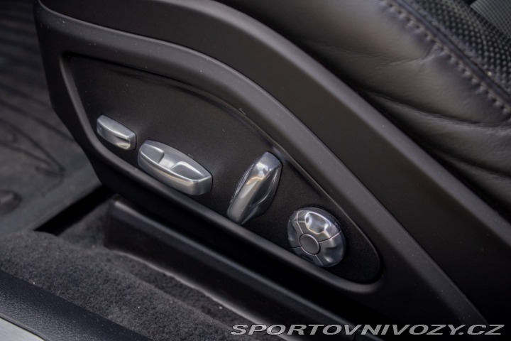 Porsche Panamera 4 E-Hybrid 4x4 A/T 2018