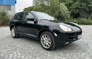 Porsche Cayenne 4.5 V8