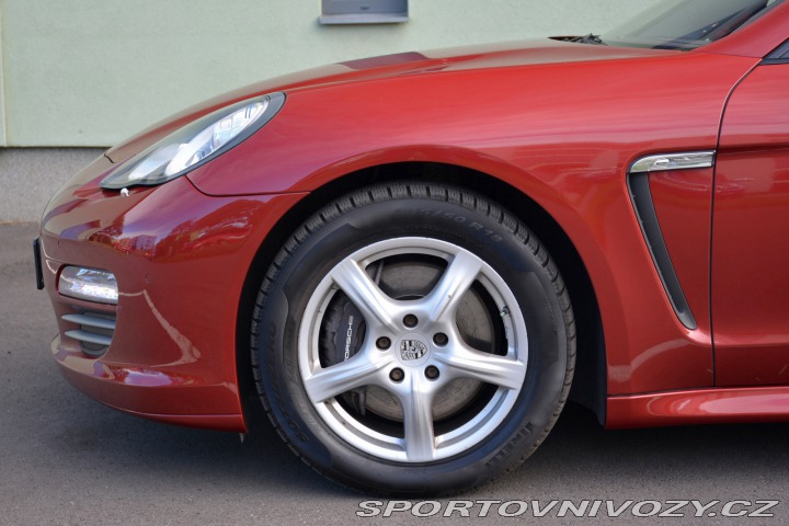 Porsche Panamera 4 2010