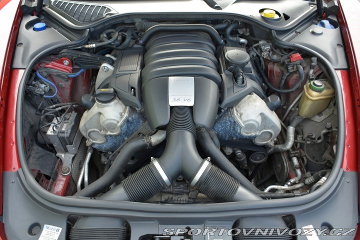 Porsche Panamera 4 2010