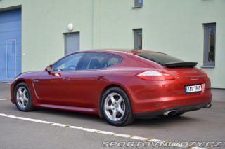 Porsche Panamera 4 2010