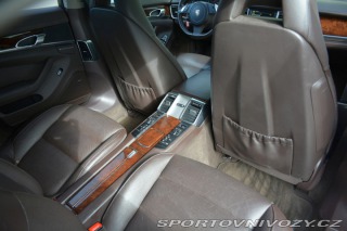 Porsche Panamera 4 2010