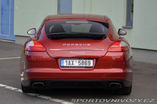Porsche Panamera 4 2010